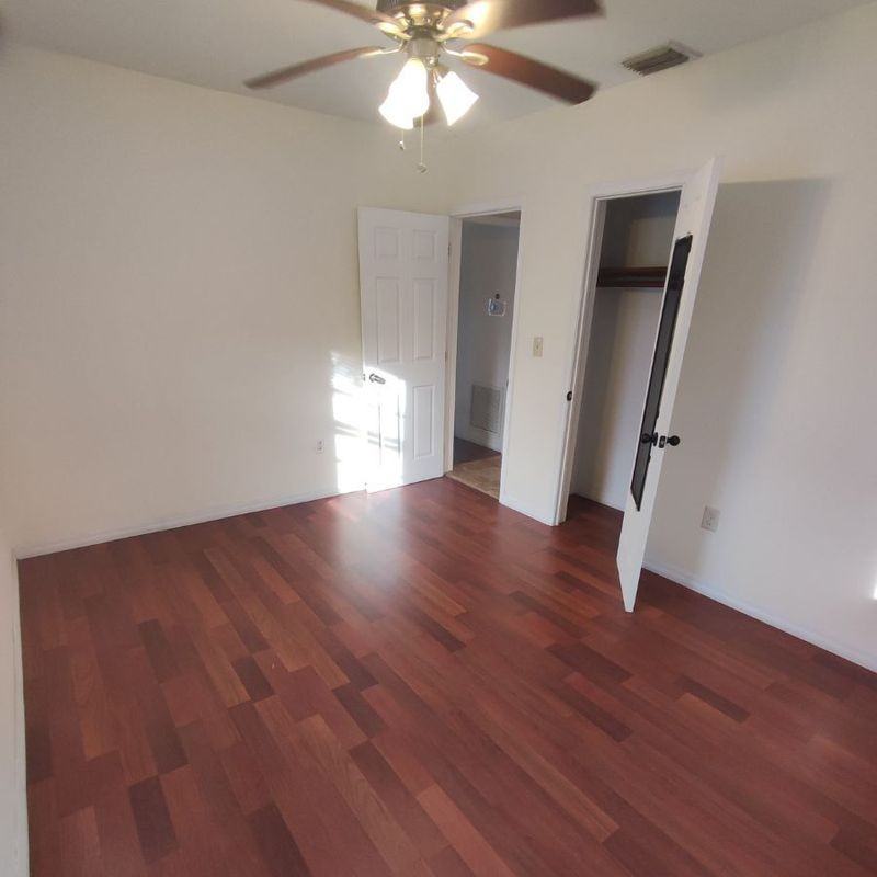 2955 Sw 38th Ave - Photo 6 of 16