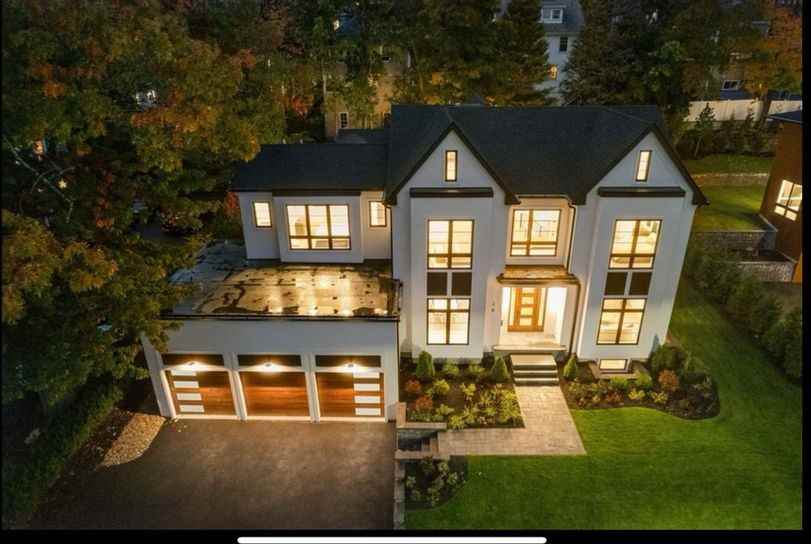 28 Newtonville Ave - Photo 2 of 31