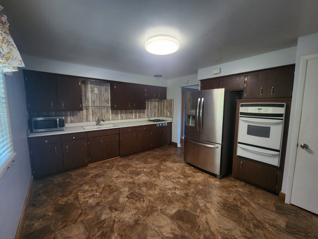 21370 Milan Dr - Photo 5 of 9