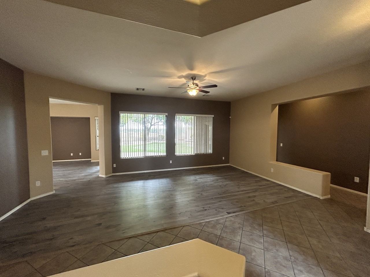 25415 N 39th Ave - Photo 6 of 50