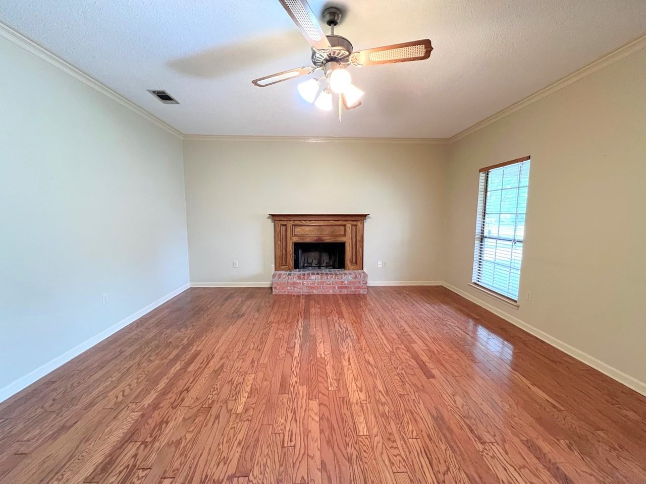 9868 Kinglet Dr - Photo 3 of 13