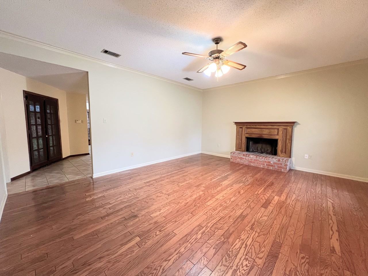 9868 Kinglet Dr - Photo 4 of 13