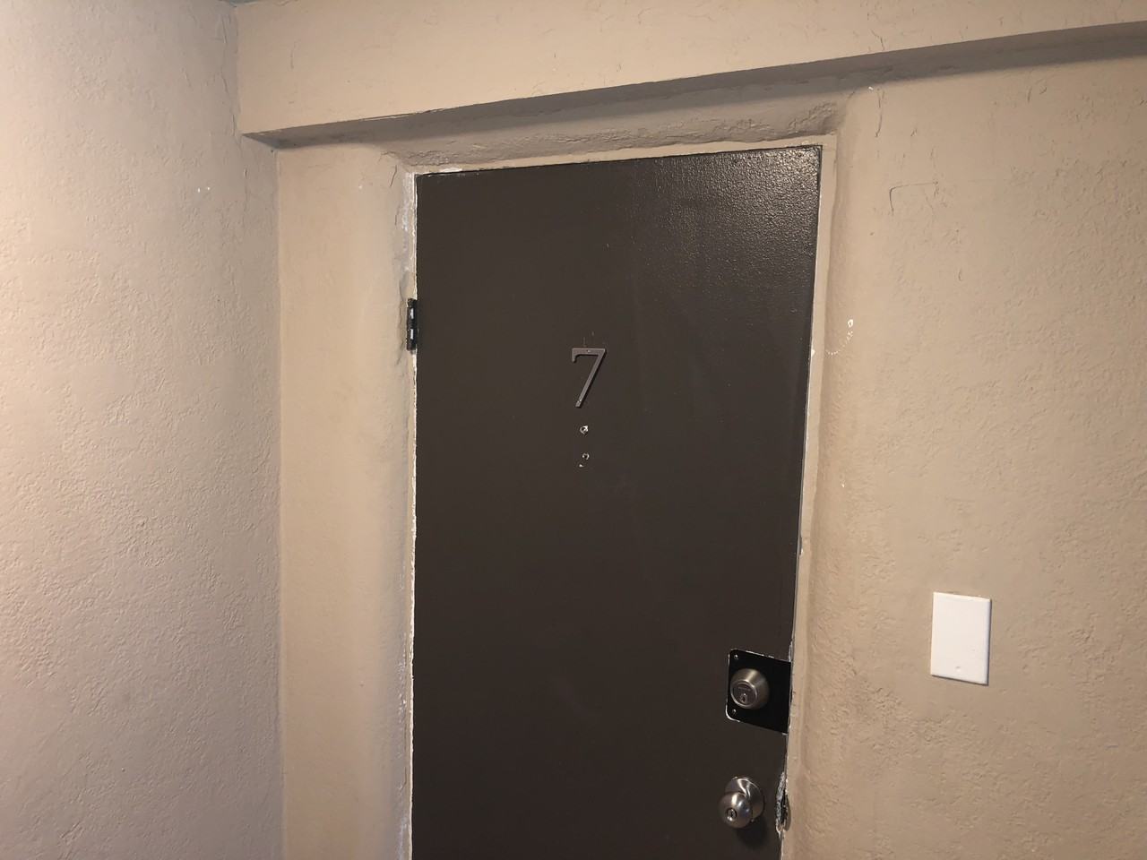 1211 Copper Ave Ne - Photo 6 of 10