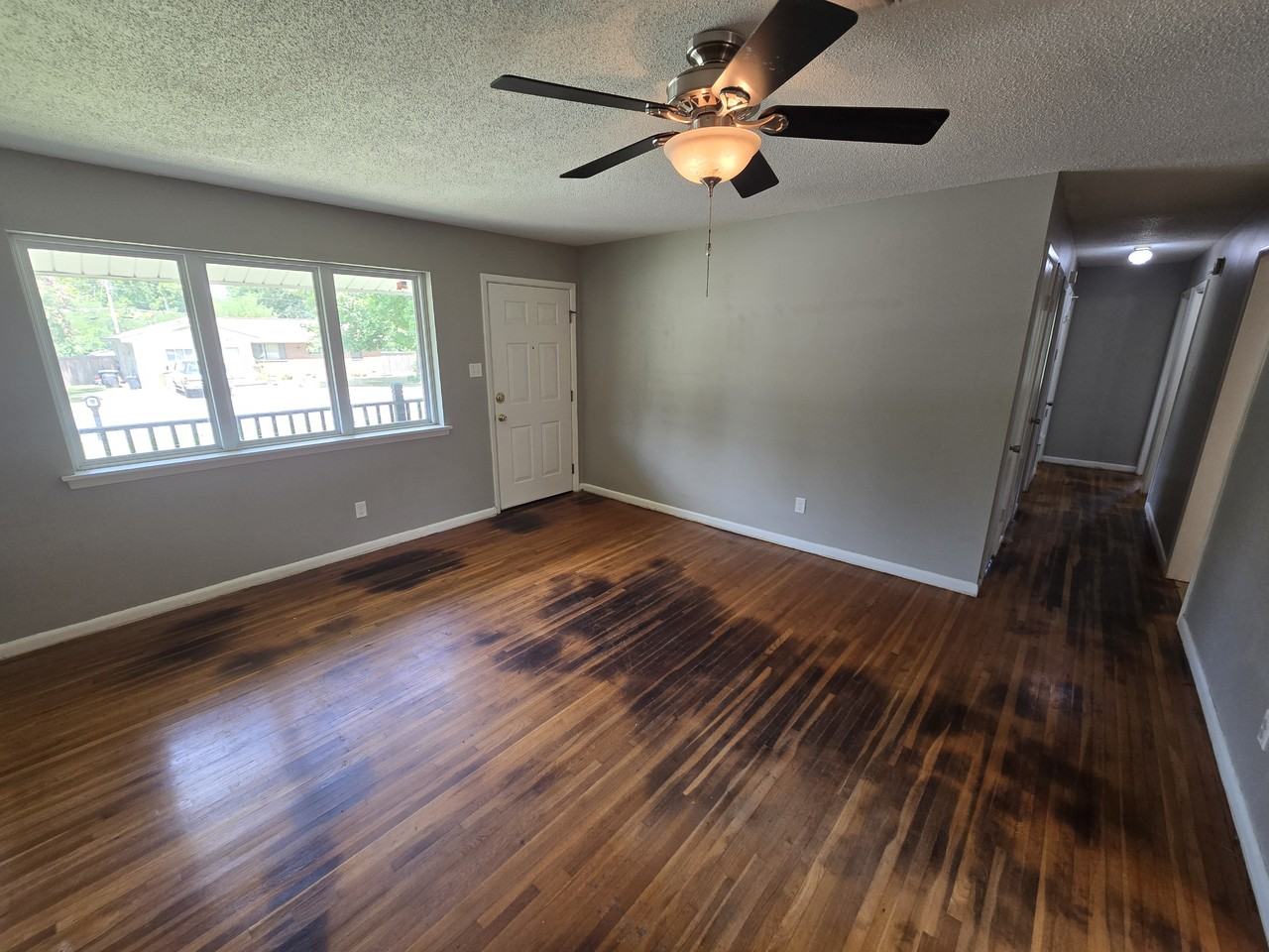 416 Smart St - Photo 3 of 14