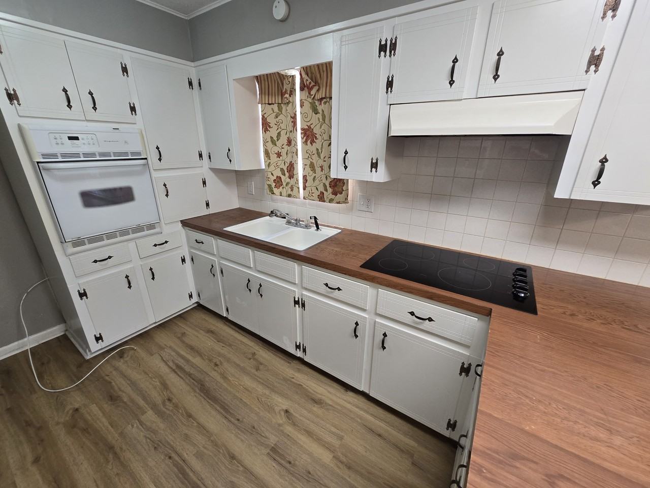 416 Smart St - Photo 5 of 14