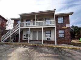 featured image of 404 N 40th Ave