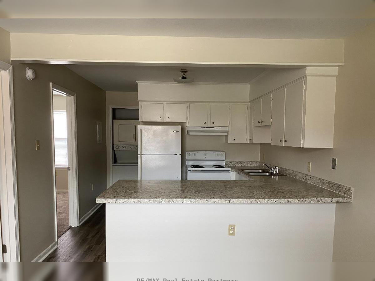 404 N 40Th Ave - Photo 2 of 10