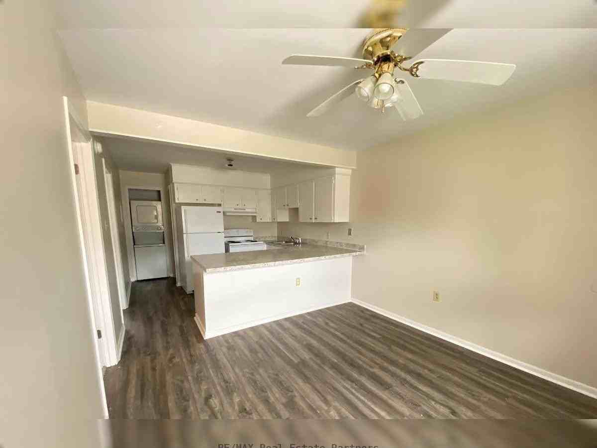 404 N 40Th Ave - Photo 3 of 10