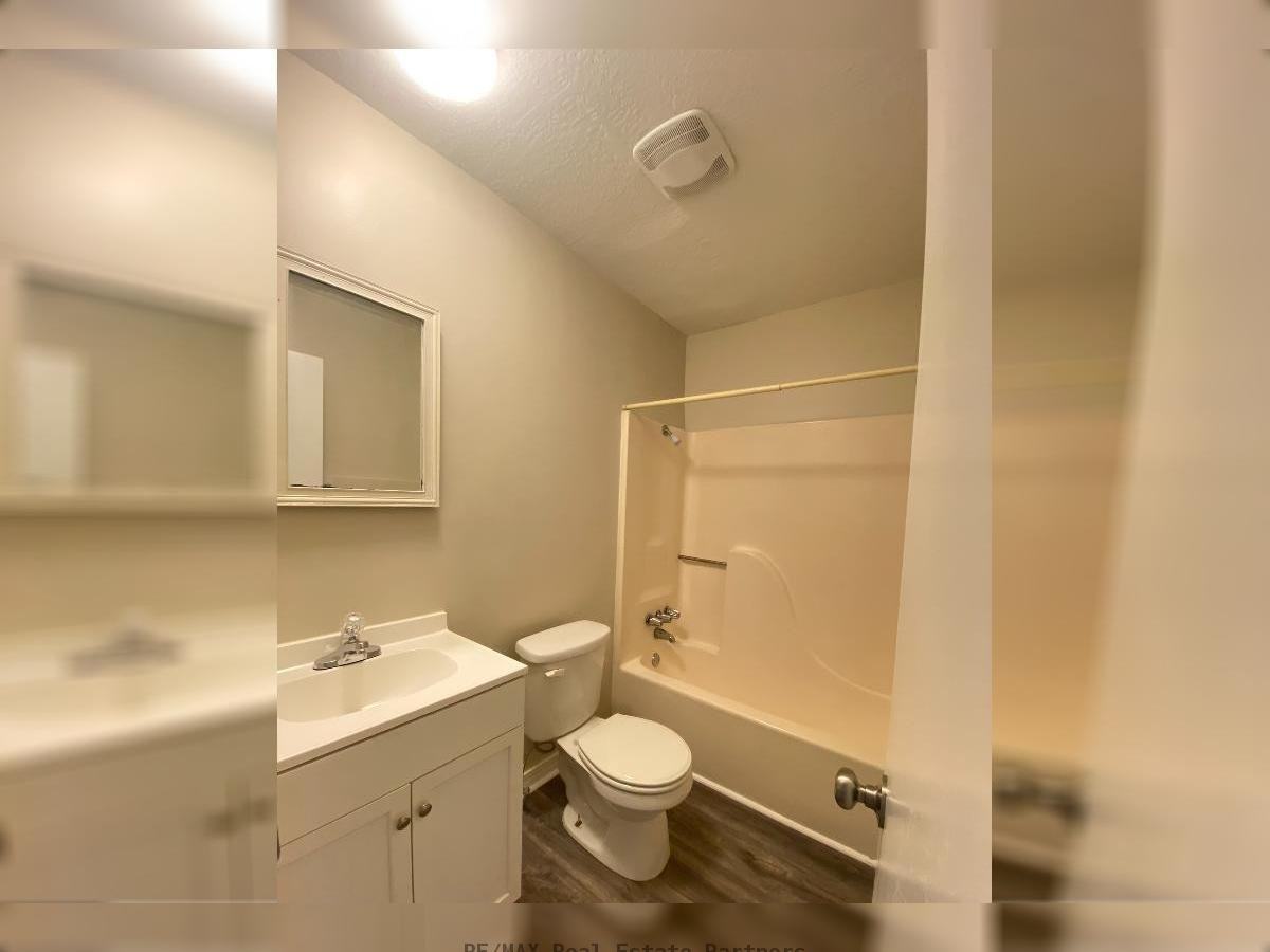 404 N 40Th Ave - Photo 7 of 10