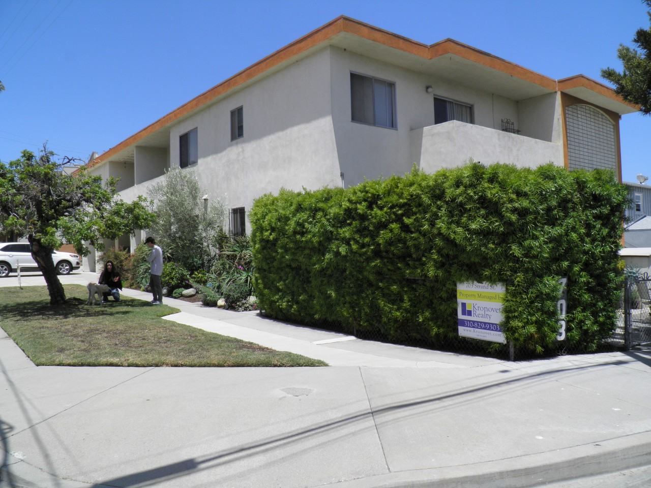 703 Strand St #5