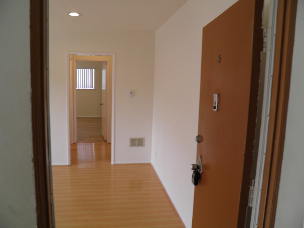 703 Strand St #5 - Photo 4 of 30
