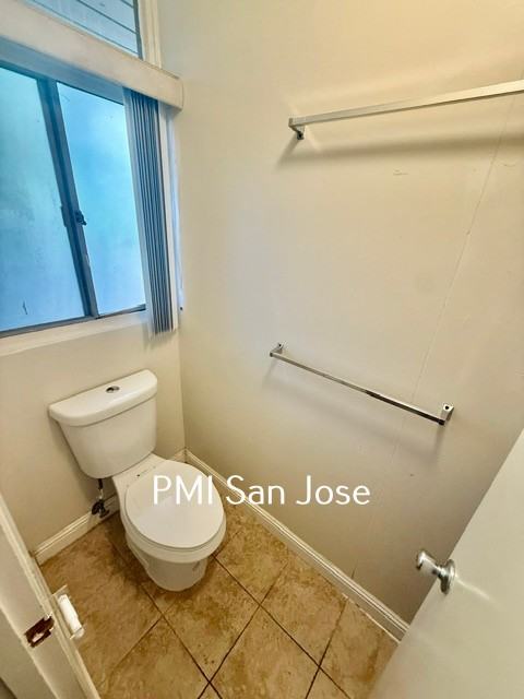 2066 Sandalwood Ct - Photo 6 of 23