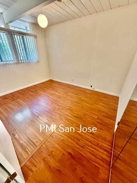 2066 Sandalwood Ct - Photo 7 of 23