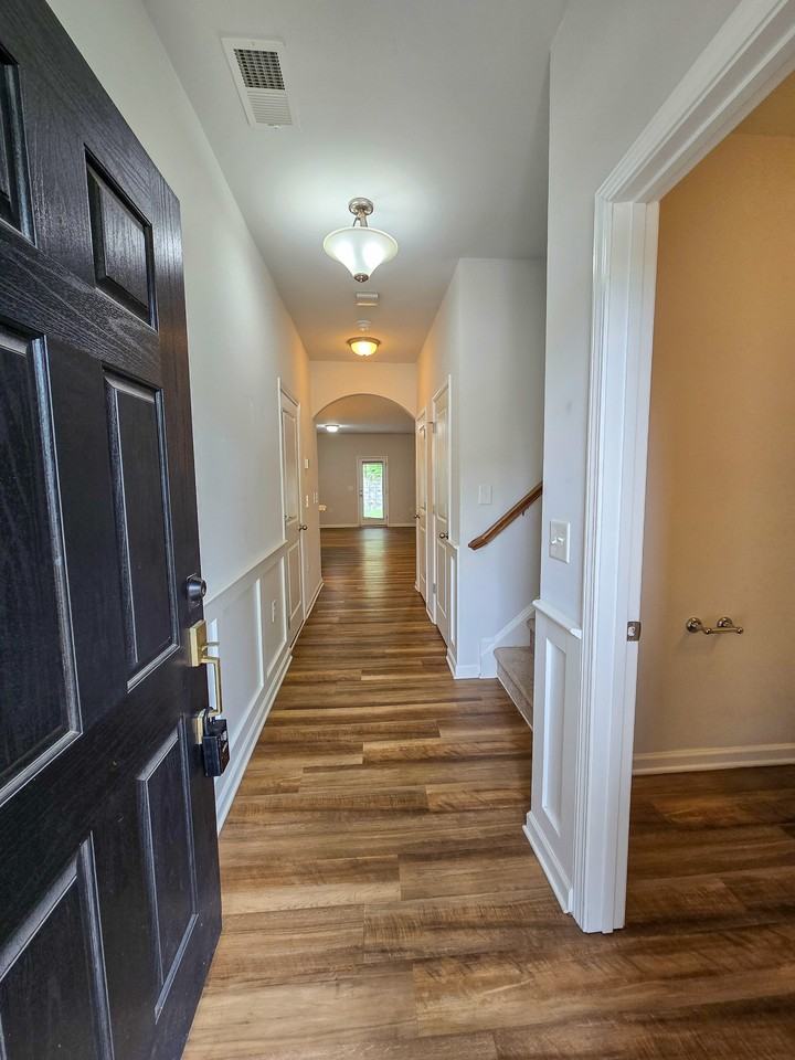 6137 Beale Loop - Photo 3 of 42