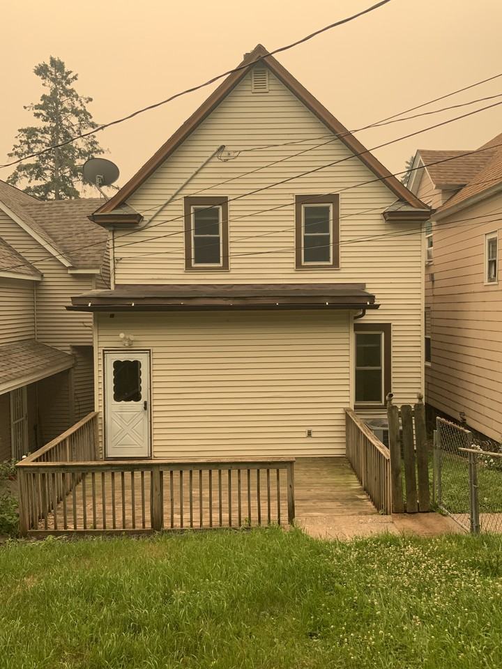 2753 Wellington St - Photo 2 of 7