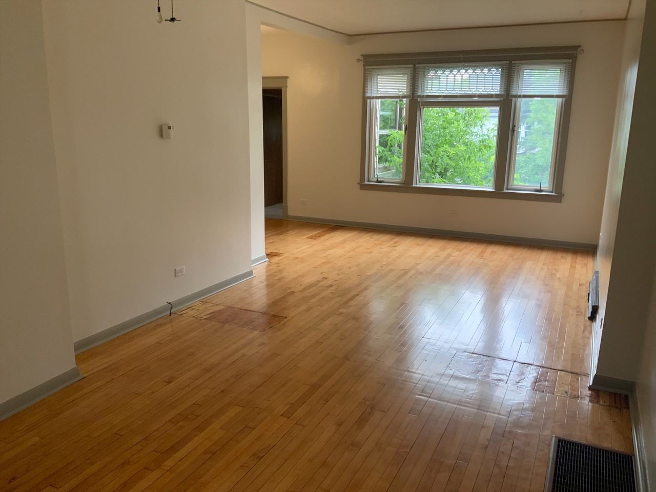 2753 Wellington St - Photo 4 of 7