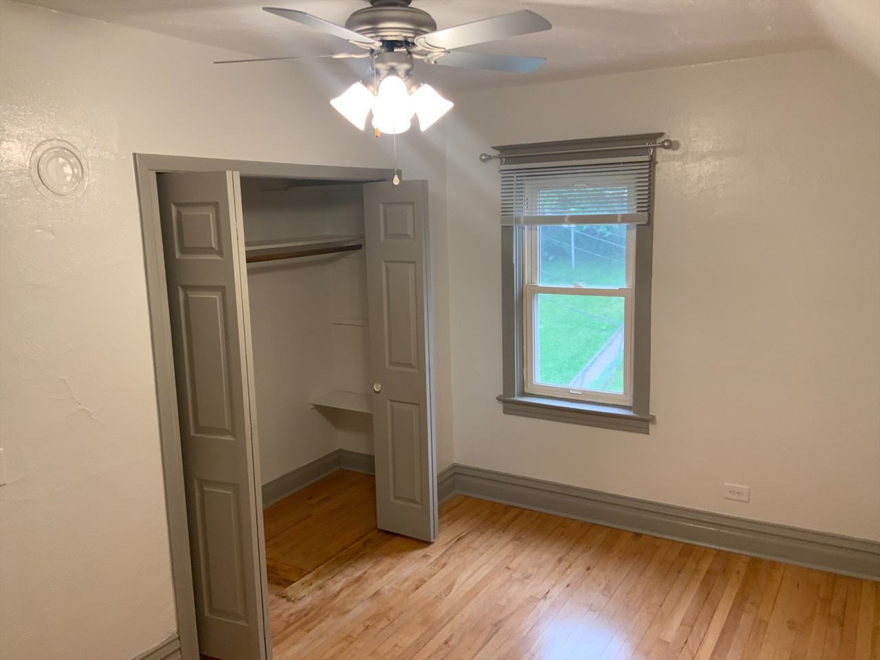 2753 Wellington St - Photo 5 of 7