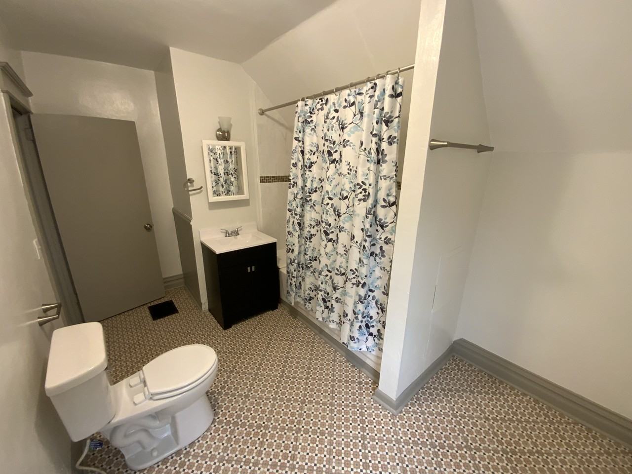 2753 Wellington St - Photo 7 of 7