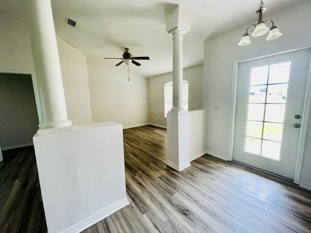 3227 Sw 11th Ct - Photo 3 of 15