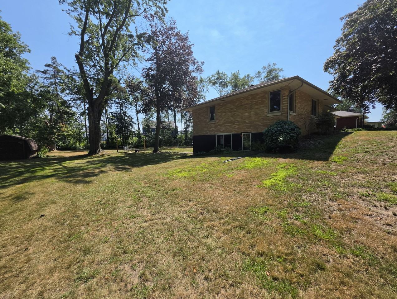1106 Ardmore St - Photo 2 of 23