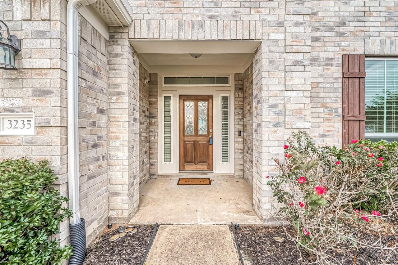 3235 Quarry Place Ln - Photo 2 of 48