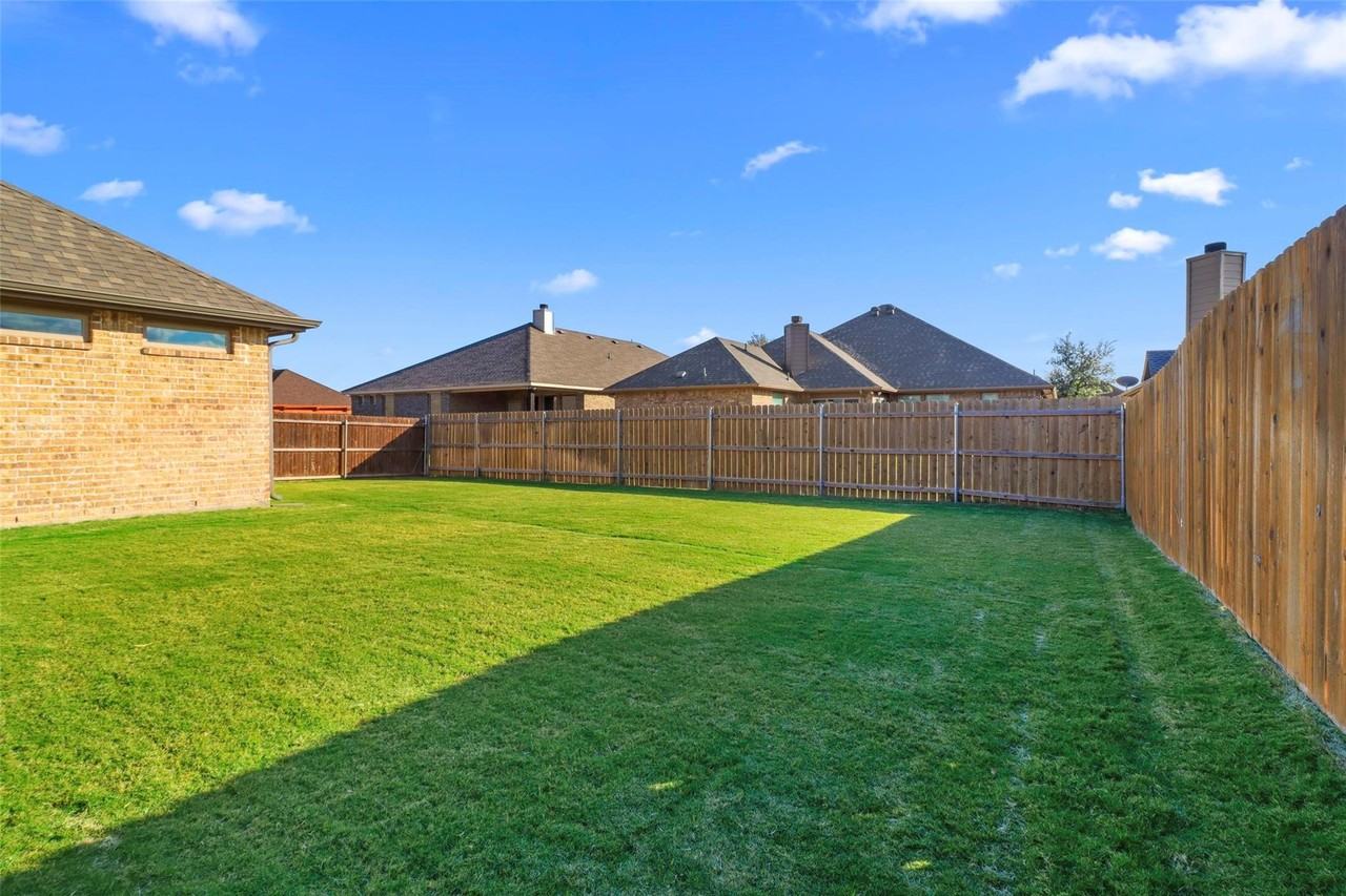 624 Ethan Dr - Photo 6 of 8