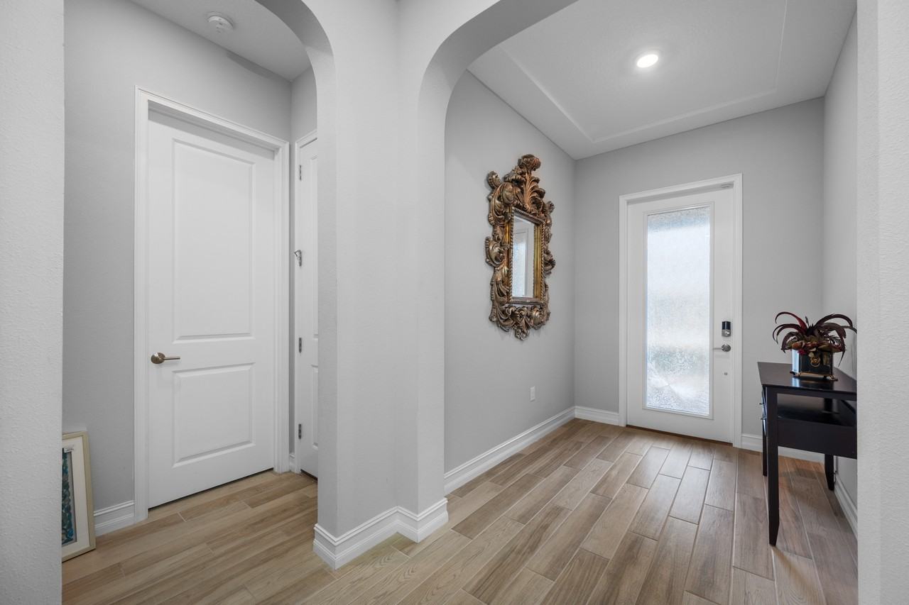 18308 Leafmore St - Photo 6 of 41