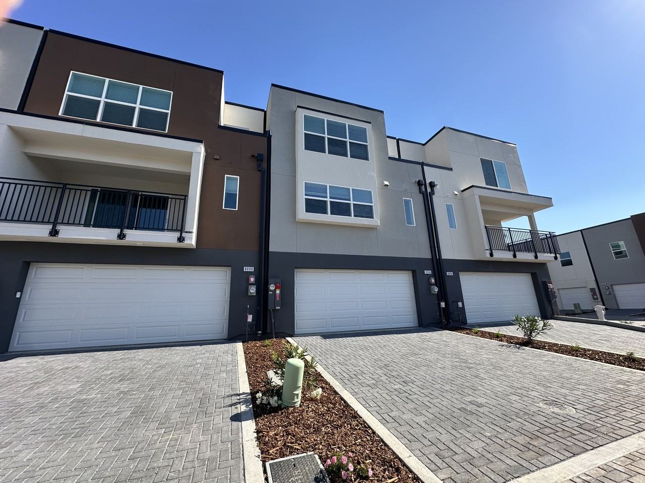 8100 Quiet Knolls Dr