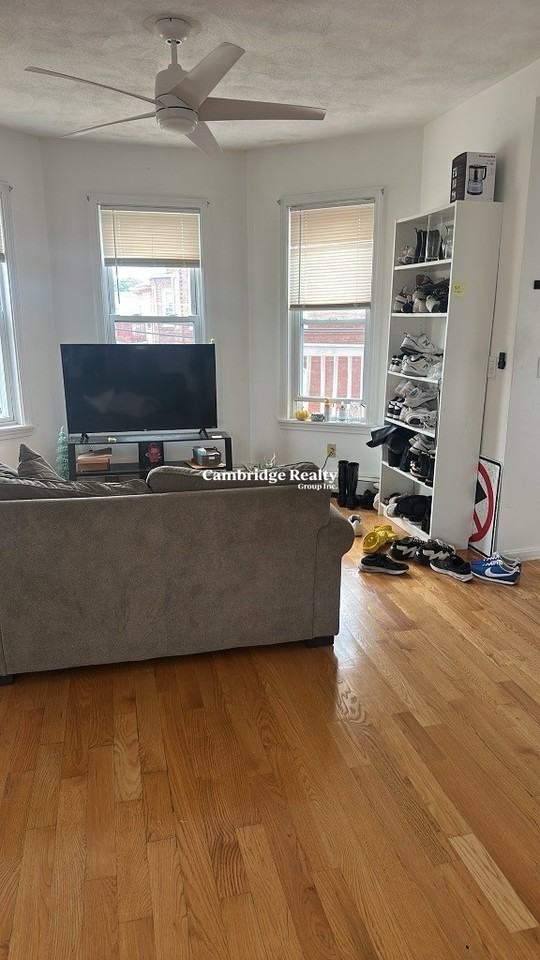 58 Mansfield St #3T - Photo 3 of 10