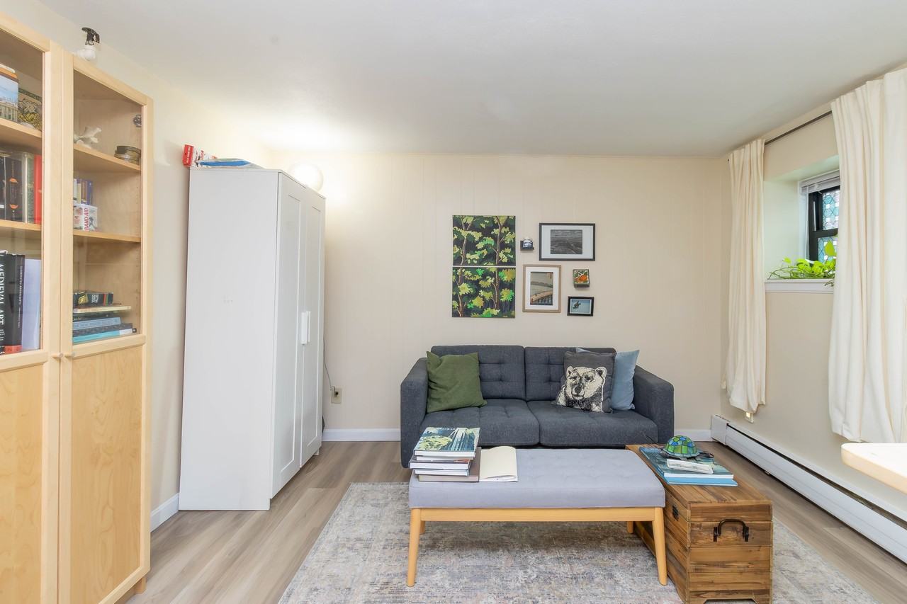 1242 Commonwealth Ave #12