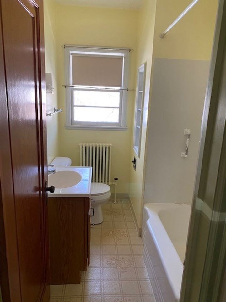 1213 4th St S - Photo 2 of 11