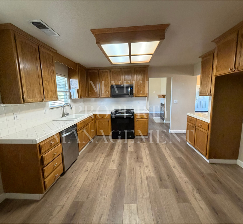 12642 Delaware Rd - Photo 4 of 13