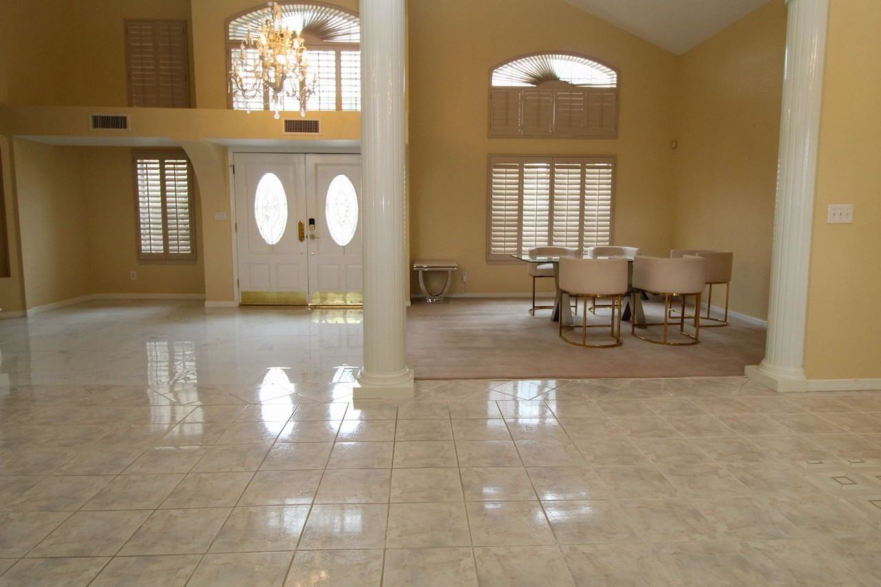 1984 Paseo Granada Ln - Photo 5 of 38