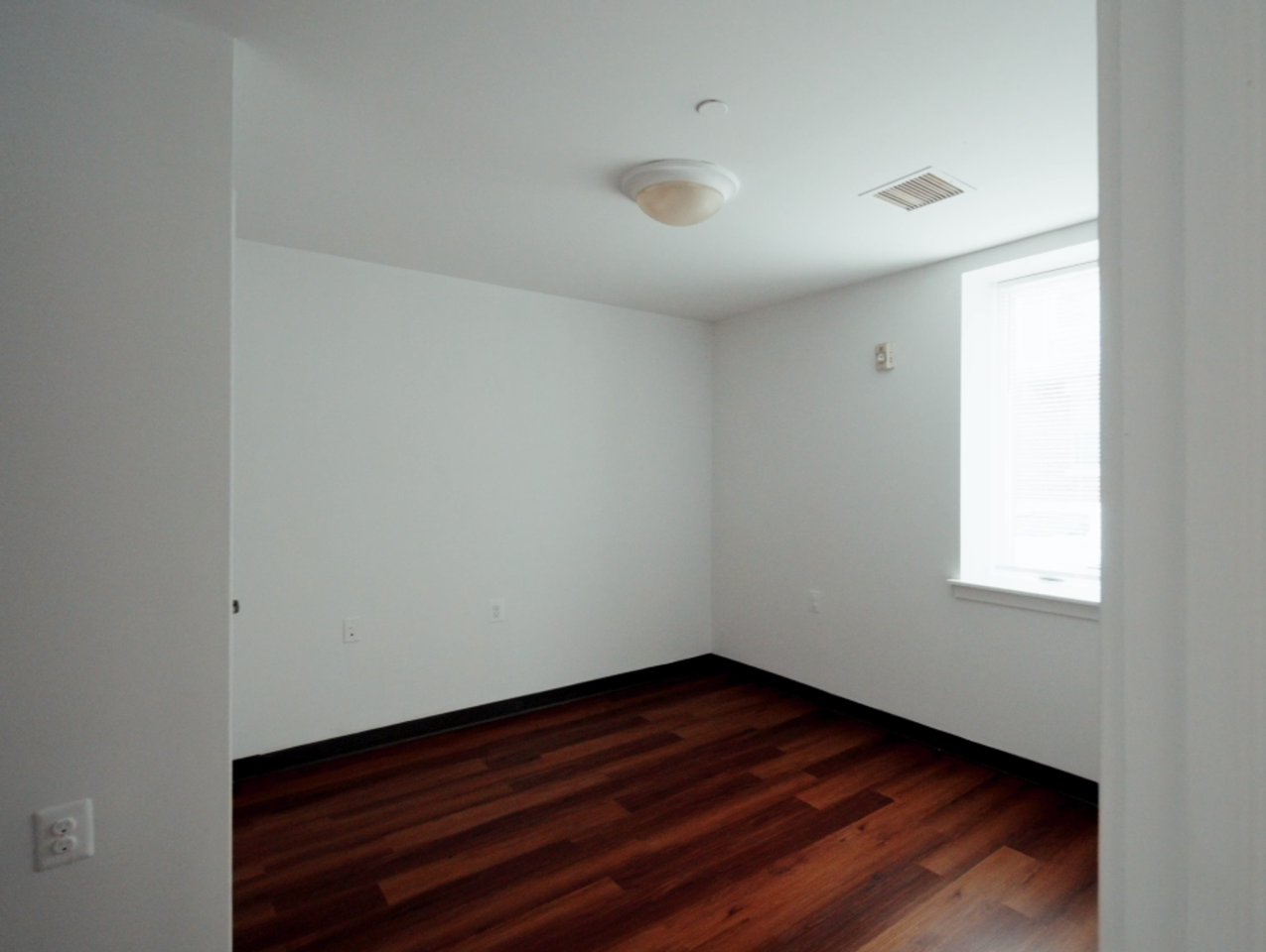 506 North 52nd St, - Photo 5 of 18