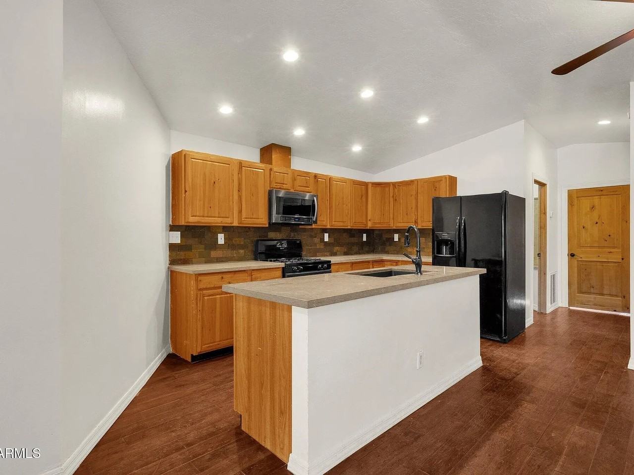 2107 W Wilshire Dr #A - Photo 7 of 21