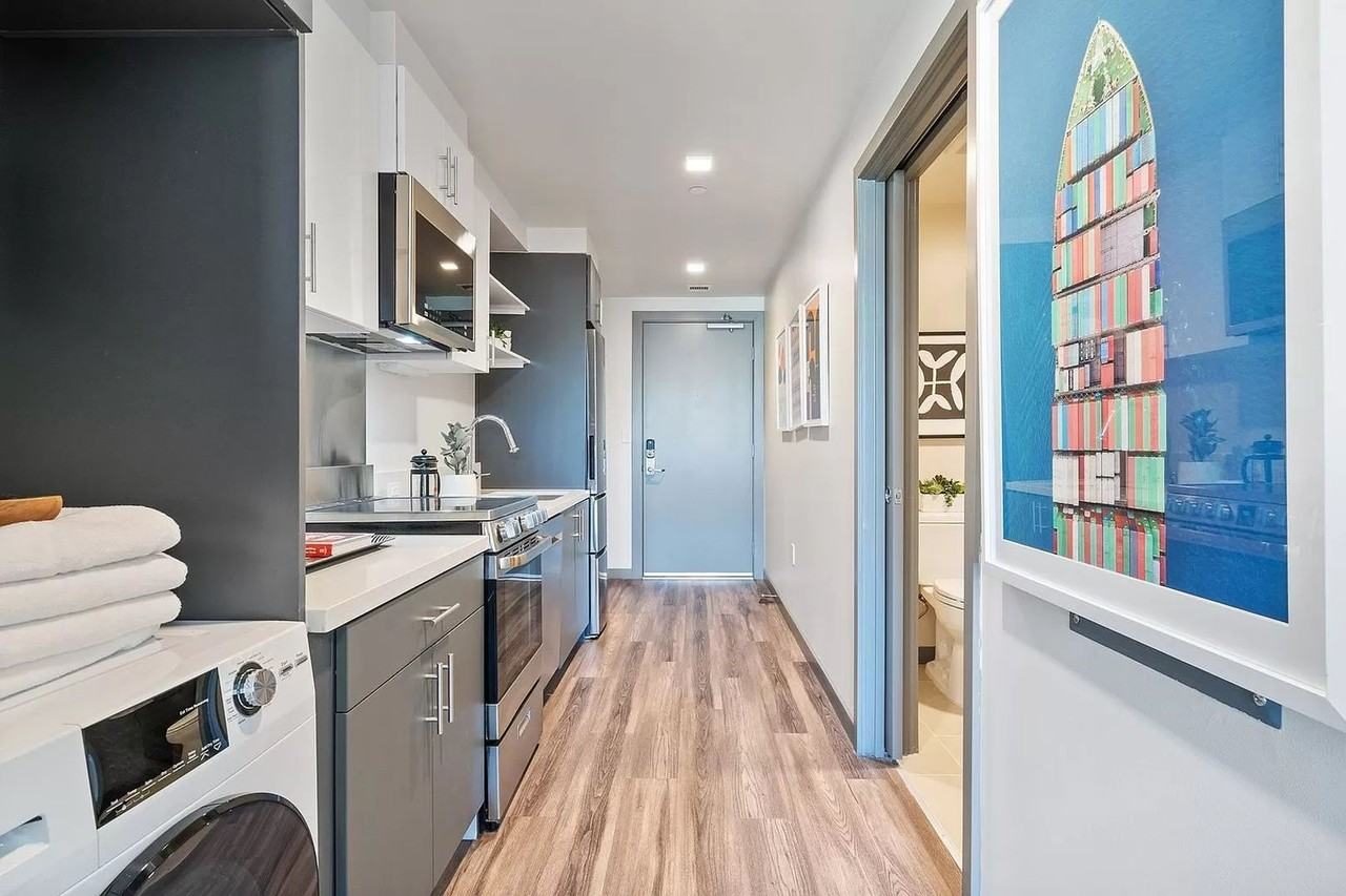 235 Valencia Street - Photo 2 of 9