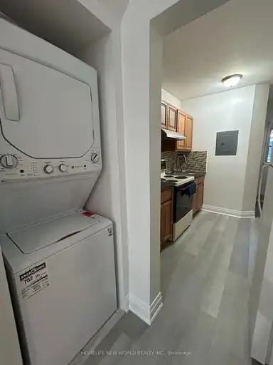 218 Greenwood Ave - Photo 5 of 13