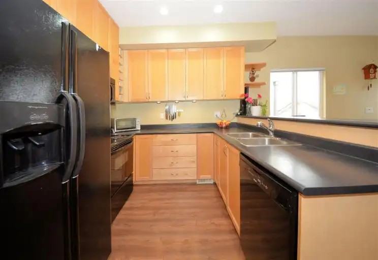 33751 7th Ave #122 - Photo 3 of 10