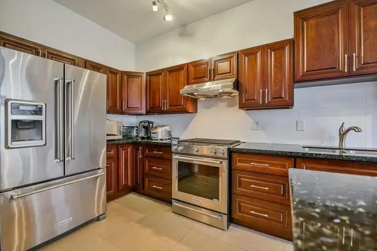 7233 Heather St #18 - Photo 3 of 7