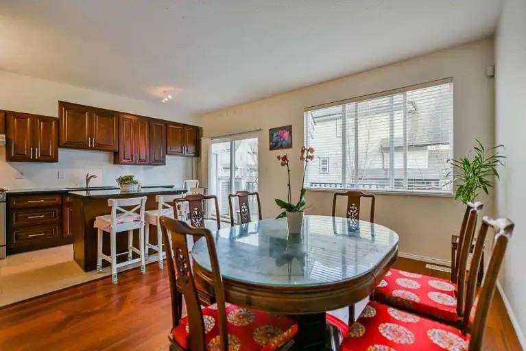 7233 Heather St #18 - Photo 5 of 7