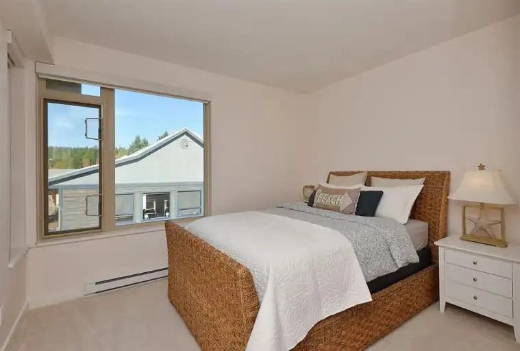 5160 Davis Bay Rd #342 - Photo 2 of 8