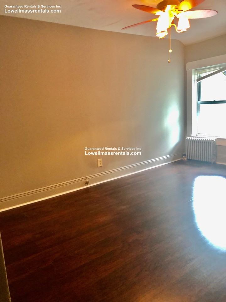 43 Marginal St - Photo 6 of 20