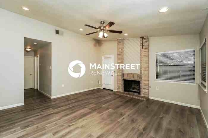 16303 Bitter Creek St - Photo 4 of 18
