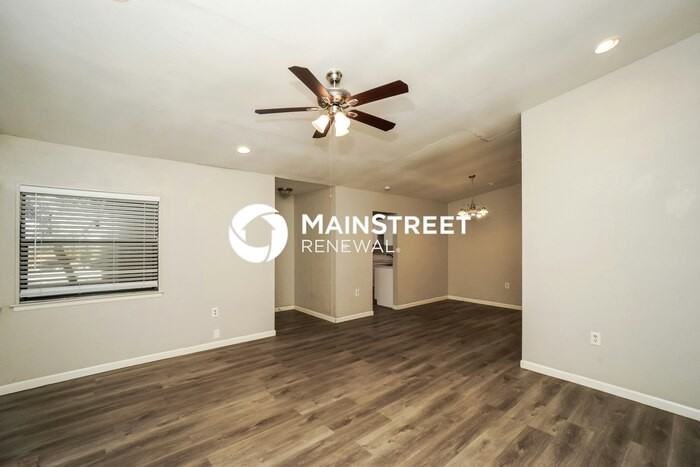 16303 Bitter Creek St - Photo 5 of 18