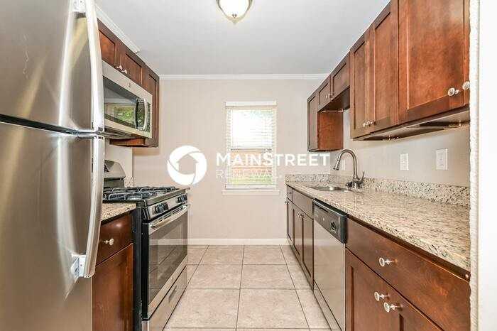 907 Edgefield Cir - Photo 7 of 15