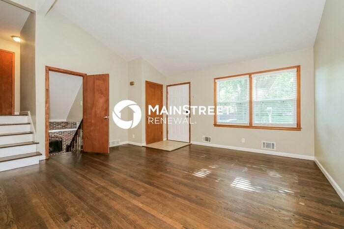 7106 Ballentine St - Photo 4 of 17