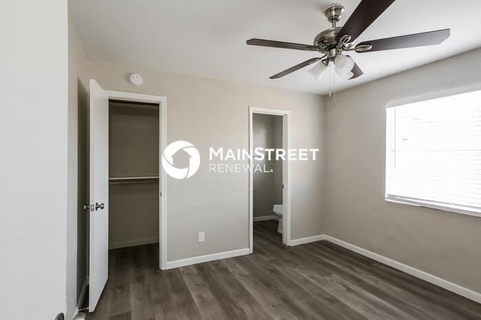 3427 W Montecito Ave - Photo 7 of 16