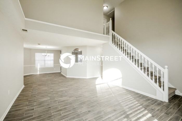 425 Concord Ter - Photo 3 of 17