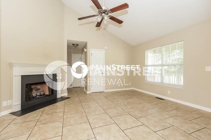728 Stone Hedge Dr - Photo 4 of 16