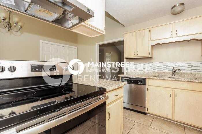 728 Stone Hedge Dr - Photo 6 of 16